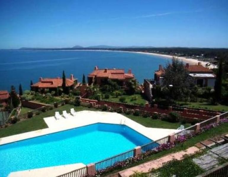 1 Bedroom Apartment - For Sale -..