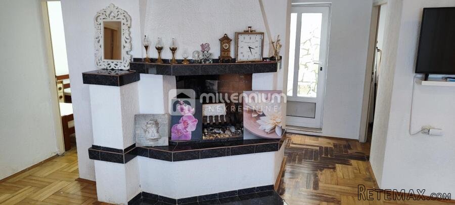 Rastočine,kuća u nizu, 160m2, terasa - 2