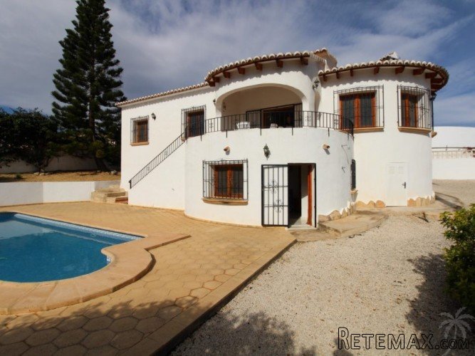 South facing villa offering lovely open views up to.. - 2