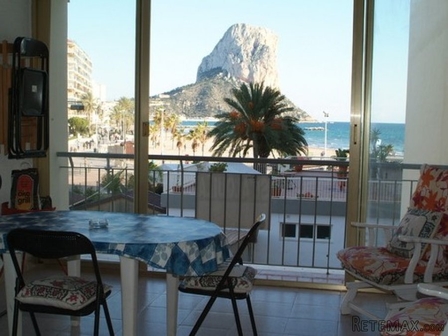 Excelente apartamento en 1ª línea de Calpe, playa Arenal. G..