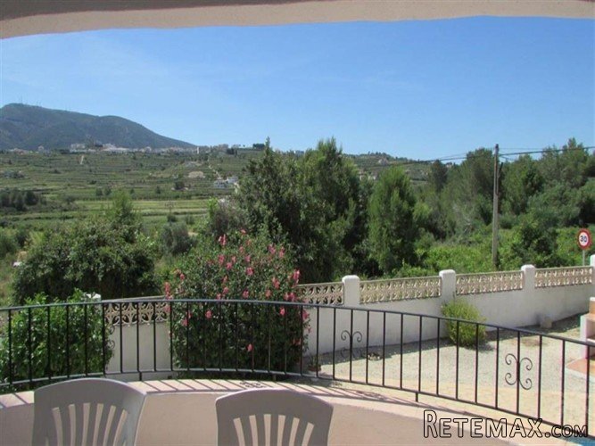 South facing villa offering lovely open views up to.. - 5