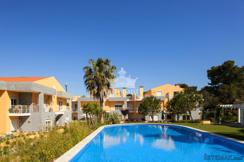 Apartment T2 In A Prestigious..