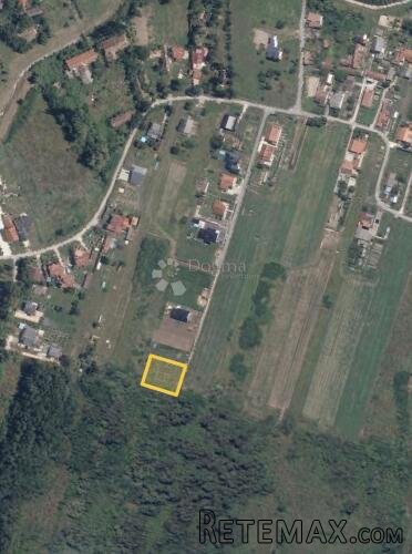 GRAĐEVINSKO ZEMLJIŠTE LEKENIK- 1038 m²