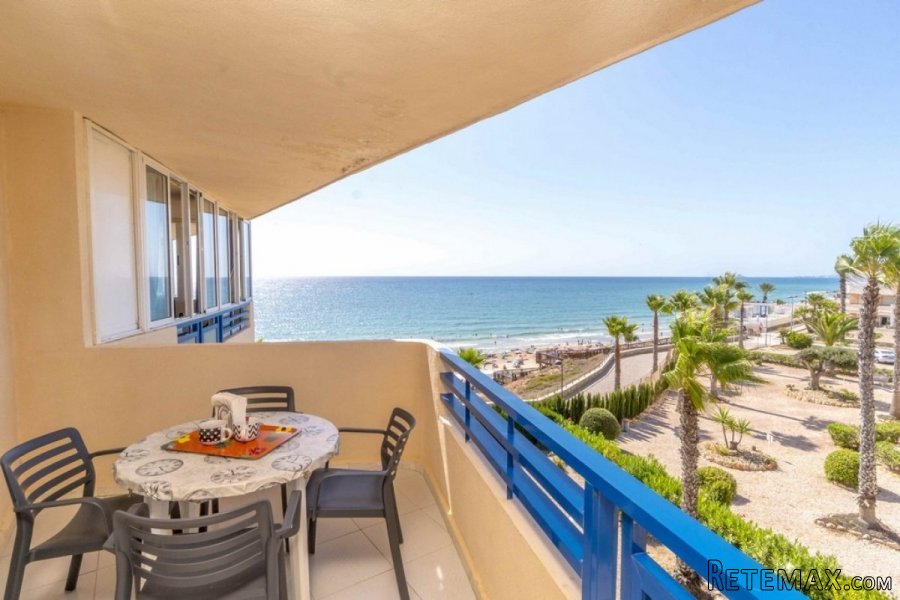 Precioso apartamento con magníficas vistas al mar en..