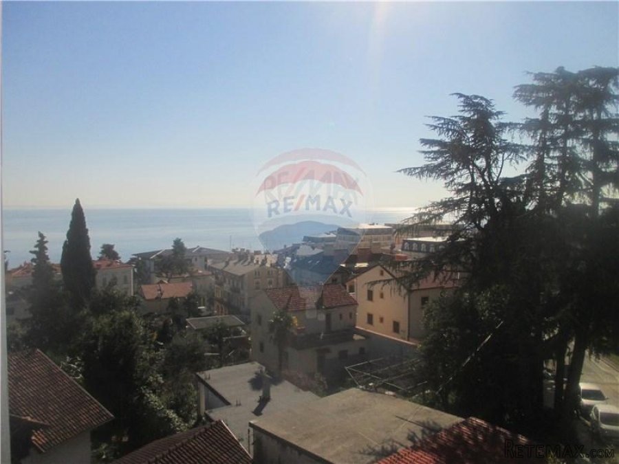 OPATIJA - CENTAR - STAN 130 m2 - II KAT - 9