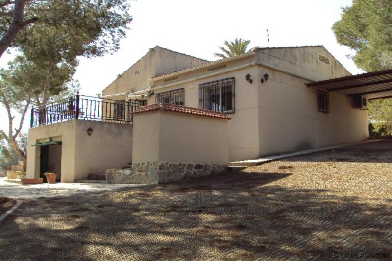 Country villa, pool and jacuzzi - 2