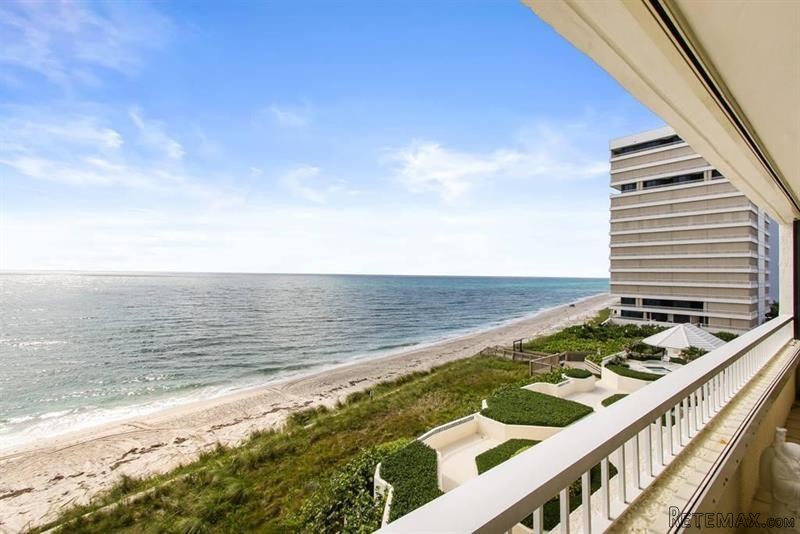 2 bedroom Residence For Sale: Singer..