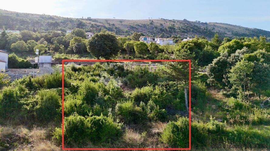 ZEMLJIŠTEM SA GRAĐEVINSKOM DOZVOLOM I PLAĆENIM KOMUNALIJAMA, - 3