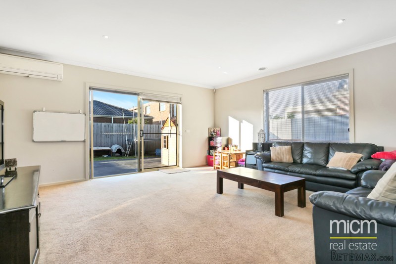 Epitomising Stylish and Easy Care.. - 2