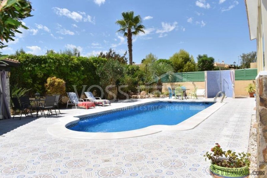 NEW & EXCLUSIVE TO VOSS HOMES - An immaculately maintained.. - 5