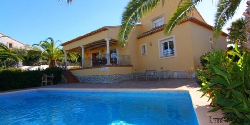 4 Bedroom 3 Bathroom Villa in Javea.