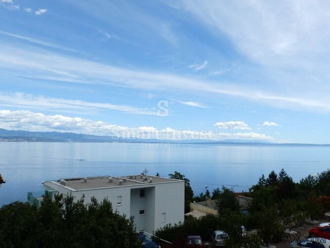 OPATIJA, stan 2S+DB s pogledom na more i garažom