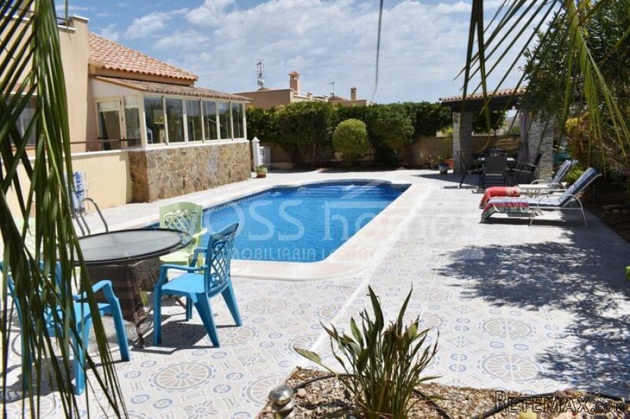 NEW & EXCLUSIVE TO VOSS HOMES - An immaculately maintained.. - 7