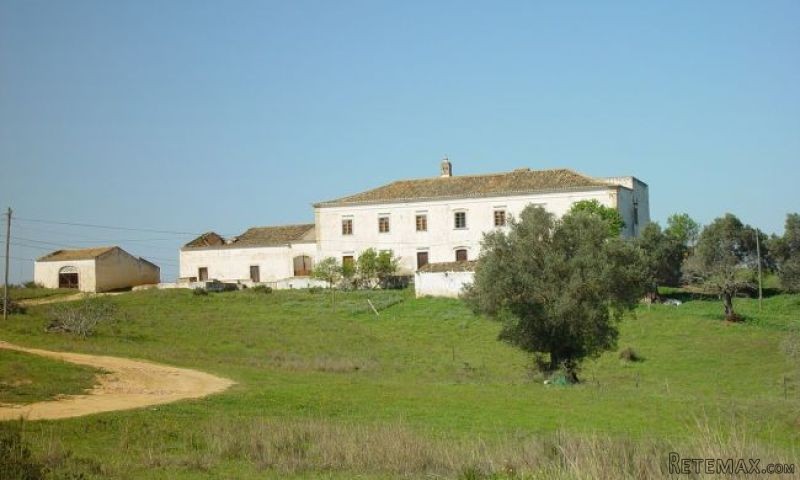 19 Bedrooms - Land - Algarve - For Sale