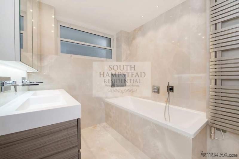 Flat 2, 9 Arkwright Road