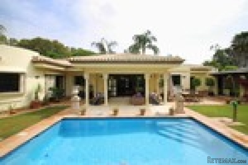 3 Bedrooms - Villa - Malaga - For Sale