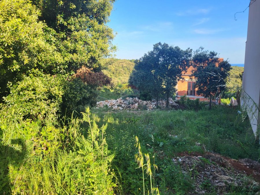 Istra, Duga Uvala, građevinsko zemljište za gradnju kuće s p - 2
