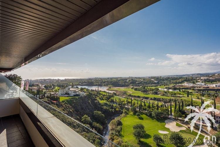 This is an exclusive residential complex and one of just a.. - 2