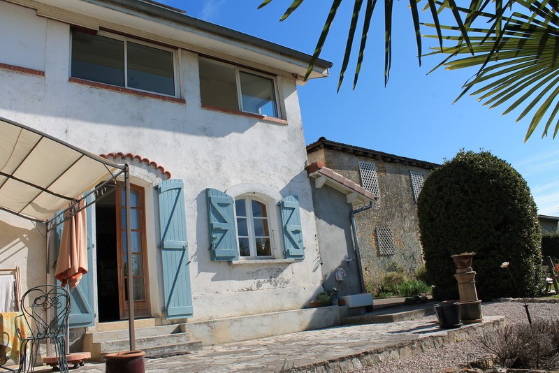 Superb Village Property With Stone Barn..