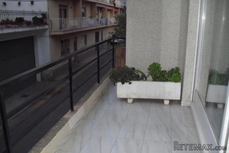 ROSES: Large house with 5 bedrooms and.. - 2