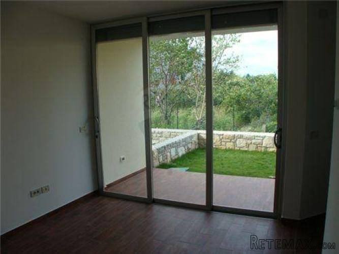 EKSKLUZIVNI APARTMAN U NOVIGRADU - 2