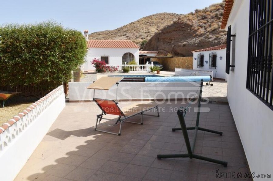NEW TO VOSS HOMES - A very attractive country villa for.. - 7