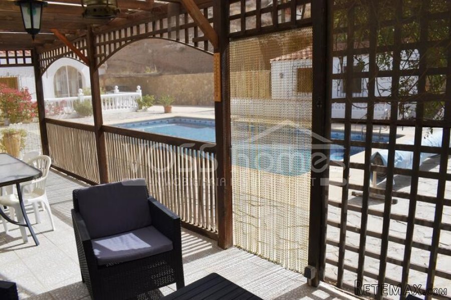 NEW TO VOSS HOMES - A very attractive country villa for.. - 9