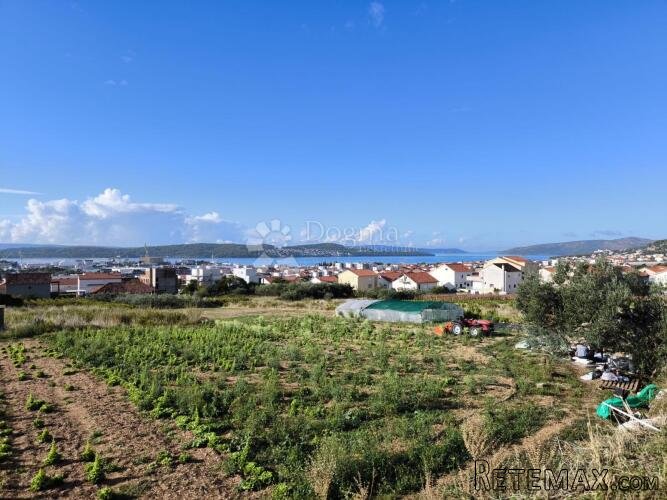 Zemljište s otvorenim pogledom na more - Trogir