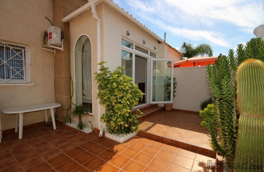 Casa en Torrevieja de 3 habitaciones y 2 baños. Cocina.. - 2