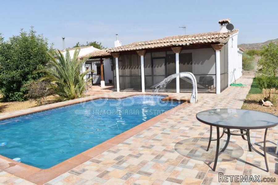 NEW & EXCLUSIVE LISTING FOR VOSS HOMES - A truly.. - 4