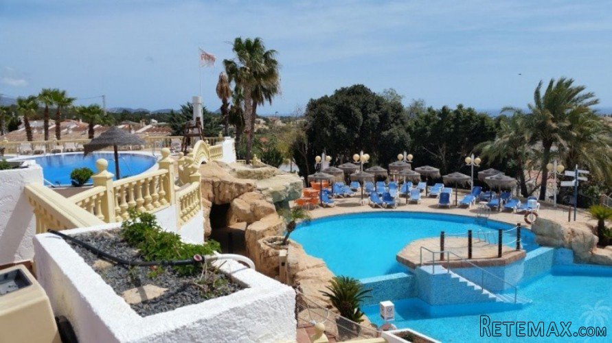 This is a very nice sea view bungalow with 3 bedrooms, 2.. - 4