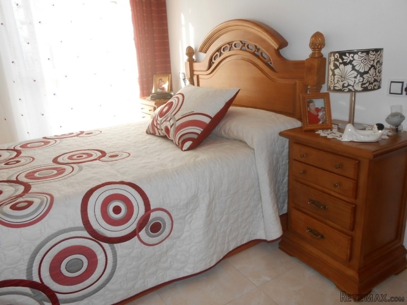 RS293, Nice Bright 2 Bed Apartment.. - 2