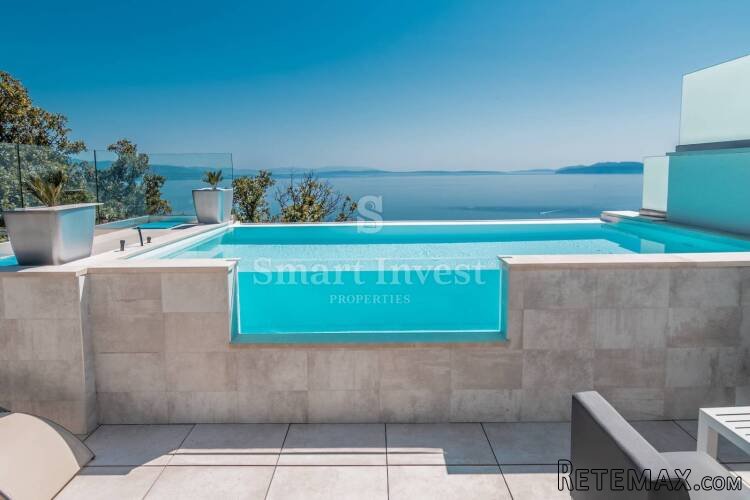 OPATIJA, moderna dvojna vila s bazenom i panoramskim..