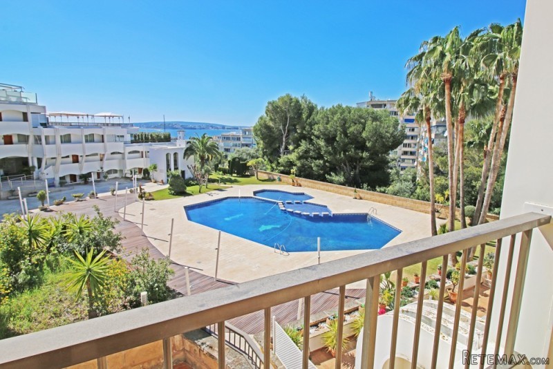 Apartment With Sea View And Garden In..