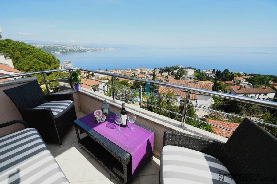 Opatija - dvoetažni stan - 2
