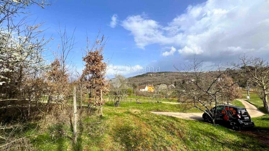 INVESTICIJA, PROSTRANO GRAĐEVINSKO ZEMLJIŠTE NA MIRNOJ LOKAC - 3