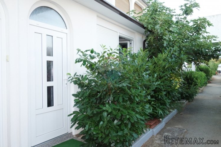 Istra, Barbariga dva apartmana sa velikom terasom