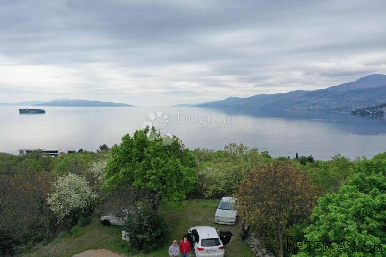 Savršeno zemljište sa kućom u izgradnji - 3