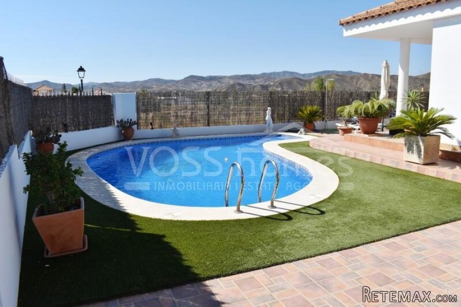 NEW & EXCLUSIVE TO VOSS HOMES - An impressively presented.. - 6