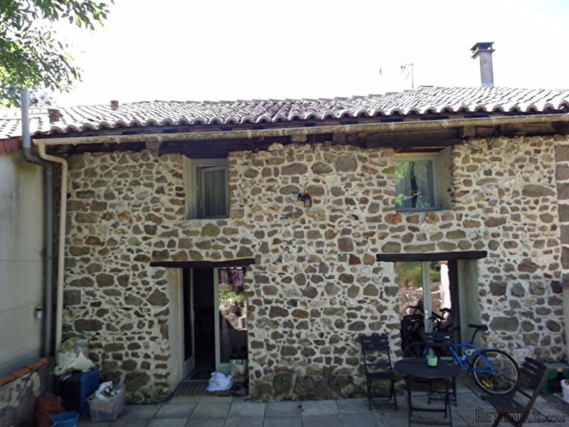 Character Stone Cottage With Enclosed..