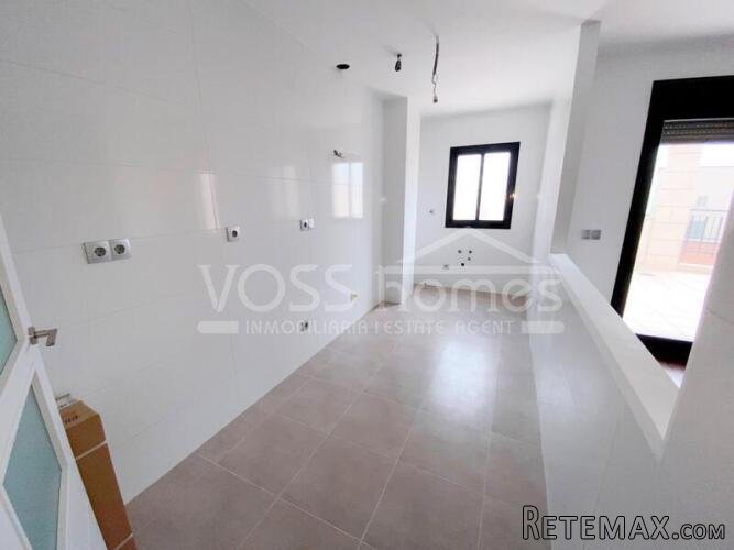 NEW LISTING TO VOSS HOMES - A recently built , Modern 2.. - 11