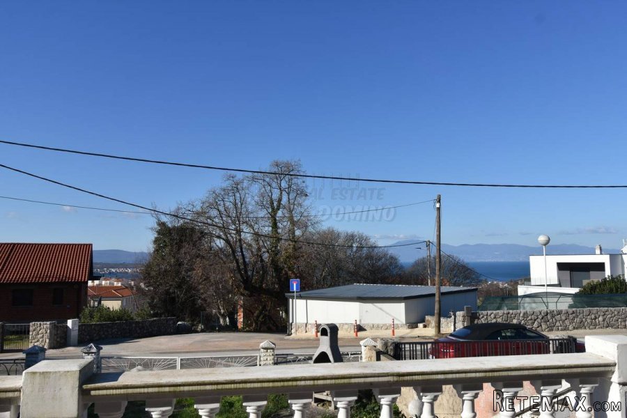 Veliki potencijal! Kuća u okolici Malinske! - 11