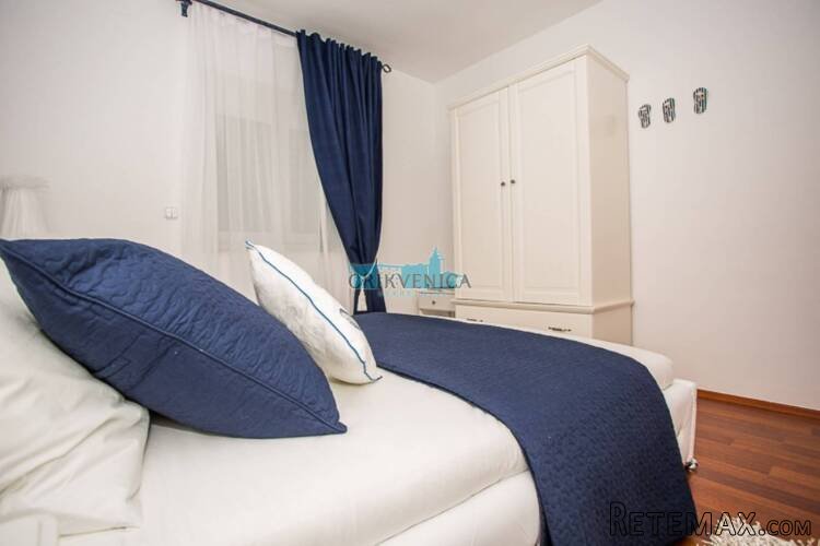 Crikvenica - kuća s 5 apartmana, garažom, 9 parkirnih m.. - 12