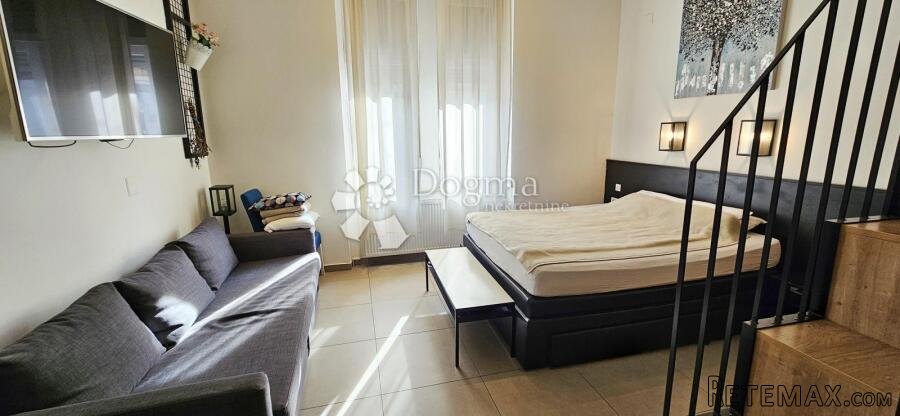 Prodaj stana-3 apartmana, centar, 102,52m2 - 2