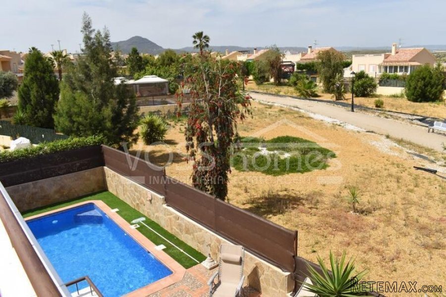 NEW & EXCLUSIVE LISTING TO VOSS HOMES - An immaculately.. - 4