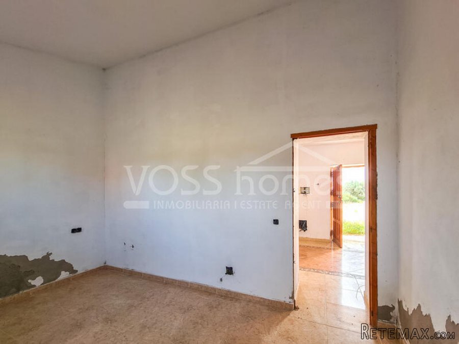 NEW LISTING TO VOSS HOMES - Spacious, 2 storey 3 bedroom, 2.. - 14