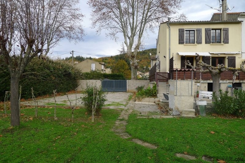 5 Bedroom Villa With Garden & Terrace..