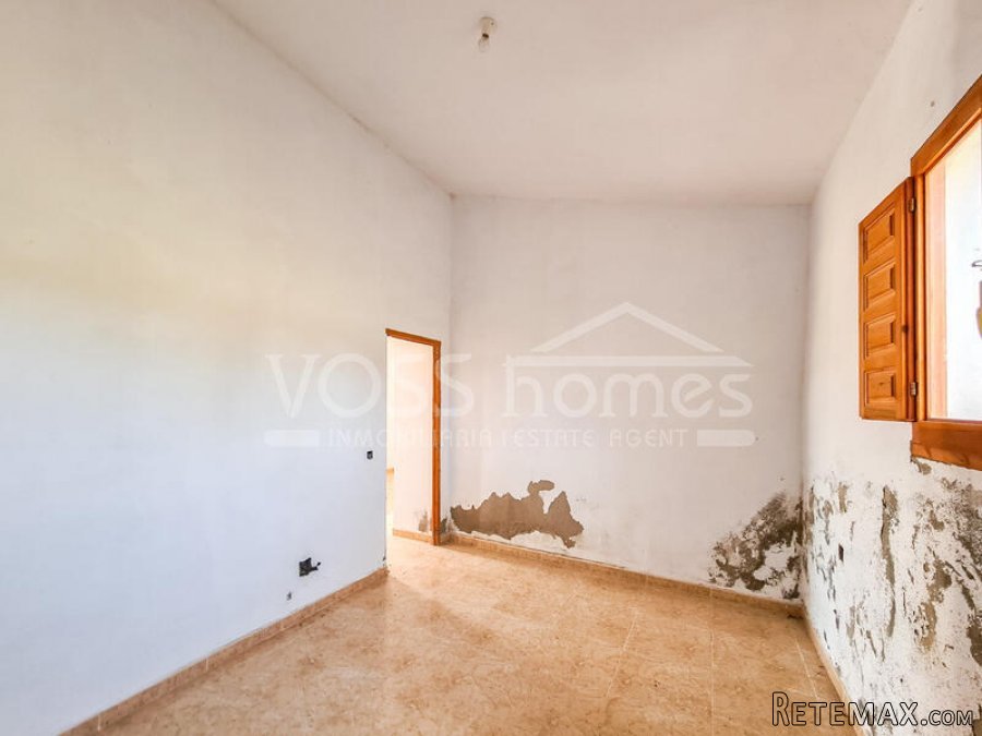 NEW LISTING TO VOSS HOMES - Spacious, 2 storey 3 bedroom, 2.. - 15