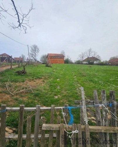 Prodajem gradjevinski plac-Kosmaj - 5