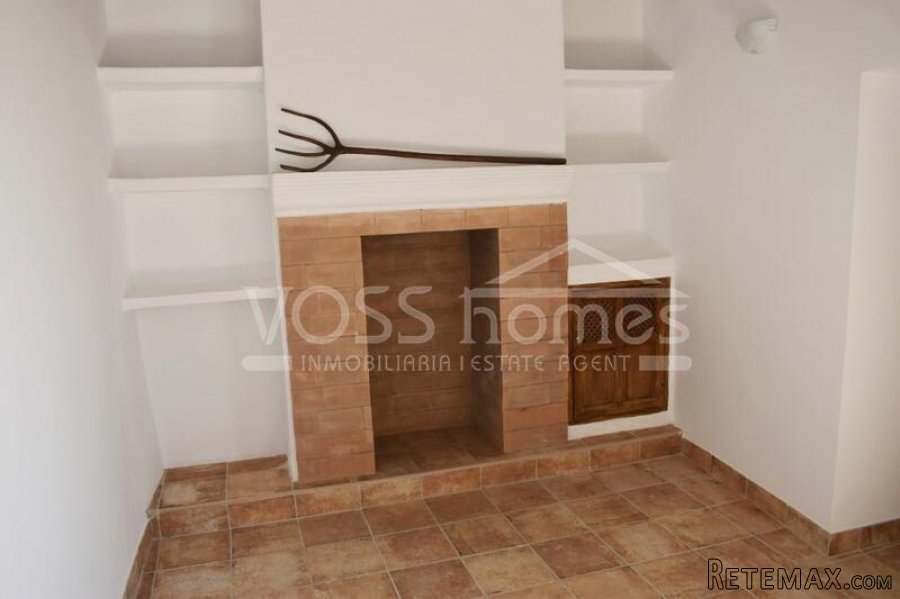 EXCLUSIVE LISTING TO VOSS HOMES - A very attractive.. - 16